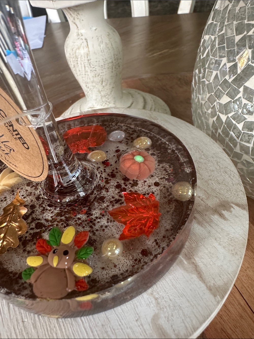 🍁Thanksgiving🍁Handcrafted wine glass candle with epoxy resin base - Picture 4 of 7